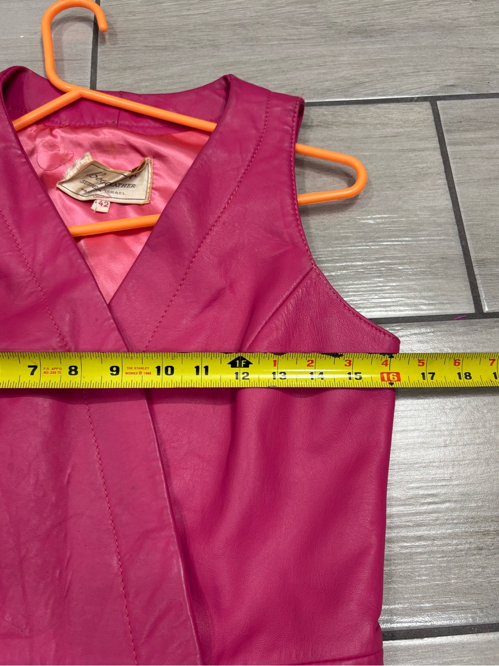Vintage 60s Leather Beged Or Israel Couture pink leather dress size 42 - Picture 8 of 14